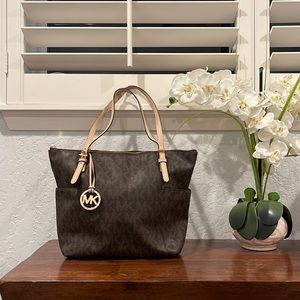 Michael Kors Zip Tote
